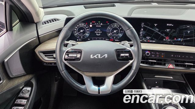Kia K8 2.5 Gasoline 2WD Noblesse 2023 — фото 13