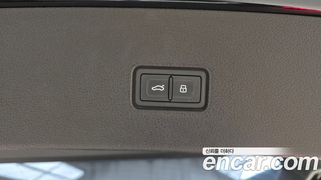 Audi Q8 (4M) 45 TDI Quattro Premium 2021 — фото 17