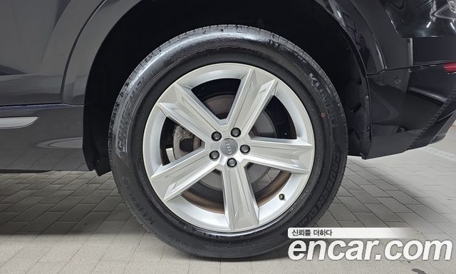 Audi Q8 (4M) 45 TDI Quattro Premium 2021 — фото 21