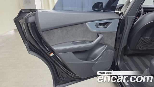Audi Q8 (4M) 45 TDI Quattro Premium 2021 — фото 25
