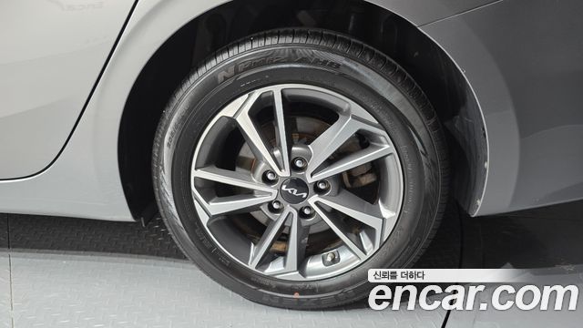 Kia K3 (II) 1.6 Prestige 2022 — фото 27