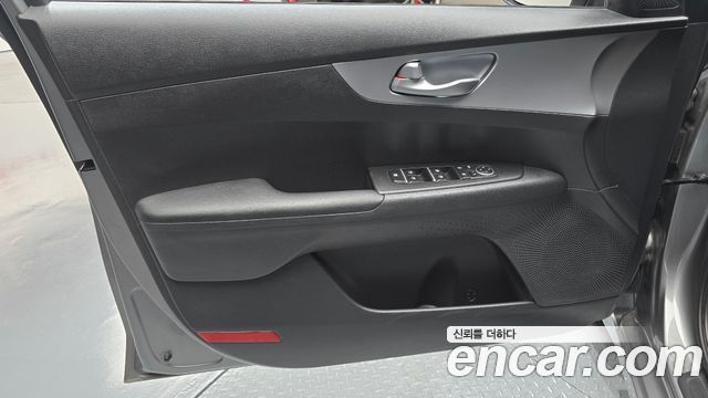 Kia K3 (II) 1.6 Prestige 2022 — фото 30