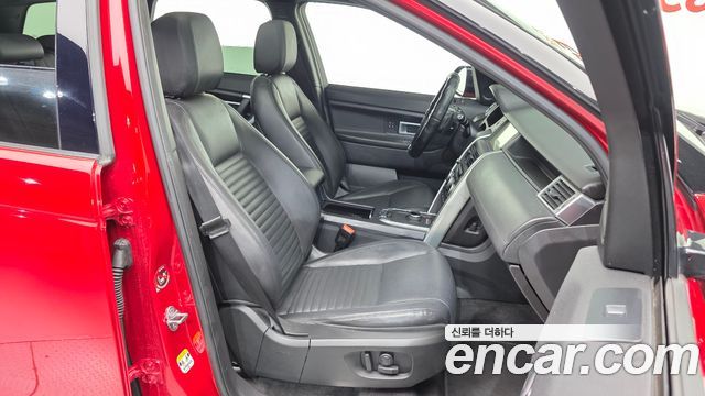 Land Rover Discovery Sport 2.0 TD4 HSE Luxury 2017 — фото 11