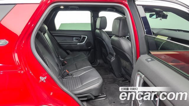 Land Rover Discovery Sport 2.0 TD4 HSE Luxury 2017 — фото 12