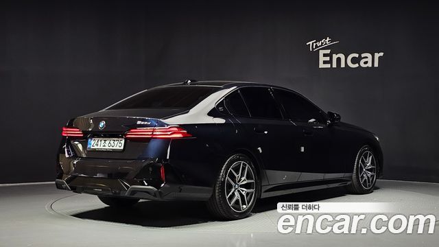 BMW 5 Series (G60) 523d M Sport 2026 — фото 2