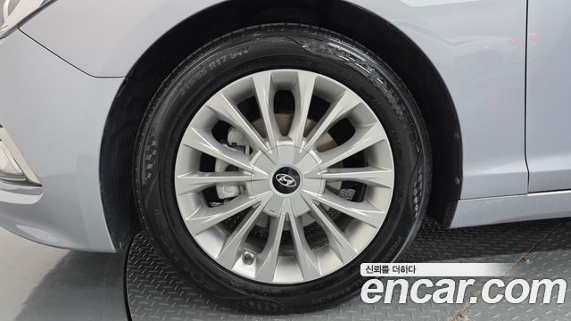 Hyundai Sonata (LF) 2.0 Smart 2015 — фото 5