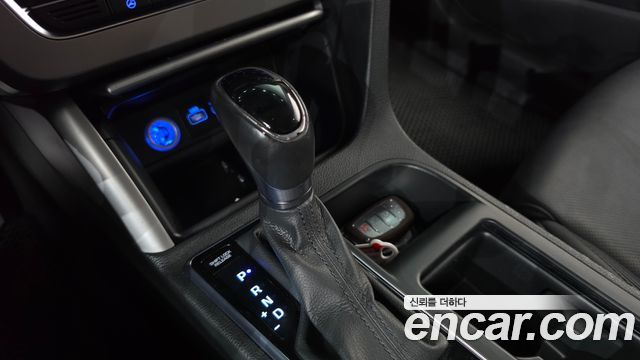 Hyundai Sonata (LF) 2.0 Smart 2015 — фото 9