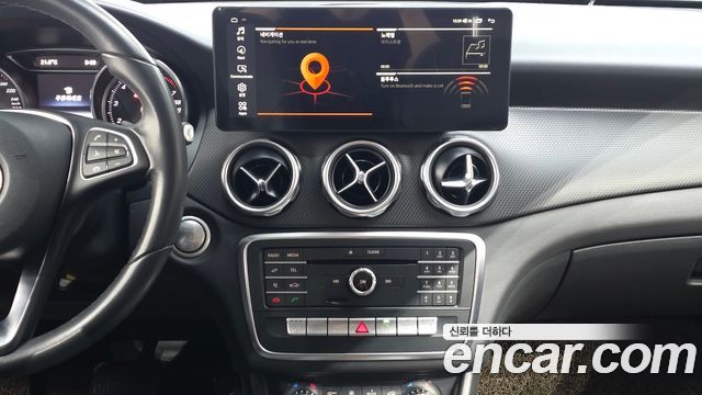 Mercedes-Benz GLA-Class (X156) GLA220 2018 — фото 13