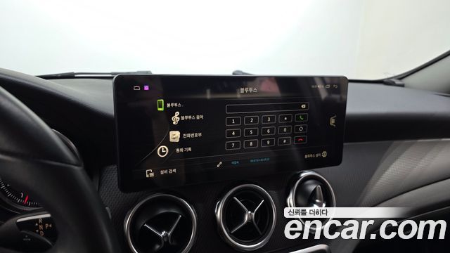 Mercedes-Benz GLA-Class (X156) GLA220 2018 — фото 15