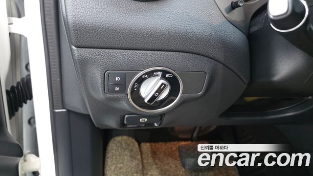 Mercedes-Benz GLA-Class (X156) GLA220 2018 — фото 17