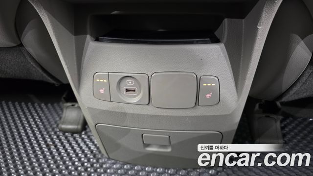 Kia Carnival 9-Seater Luxury 2019 — фото 19