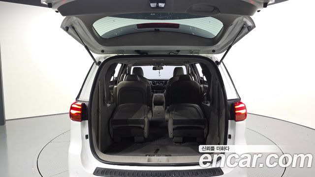 Kia Carnival 9-Seater Luxury 2019 — фото 20