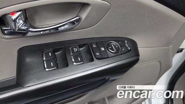 Kia Carnival 9-Seater Luxury 2019 — фото 27