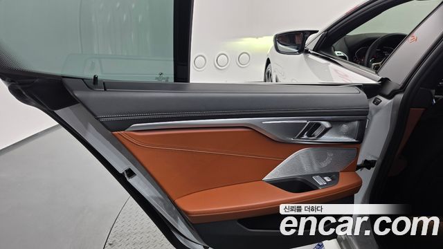 BMW 8 Series (G15) M850i xDrive Gran Coupe 2024 — фото 25