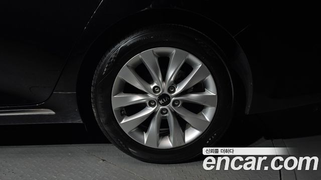 Kia K5 (II) 2.0 MX Noblesse 2016 — фото 21