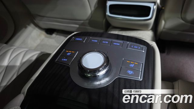Genesis G80 (RG3) Gasoline 2.5 Turbo AWD 2026 — фото 18