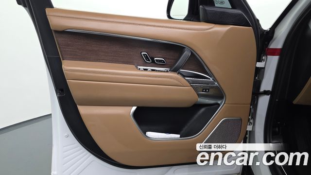 Land Rover Range Rover (V) P530 Autobiography Long Wheel Base 2023 — фото 24