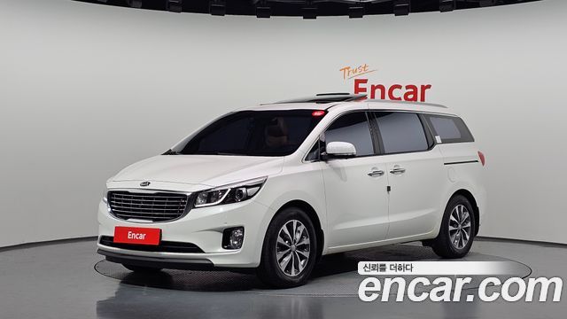 Kia Carnival 11-seater Noblesse 2016 — фото 1