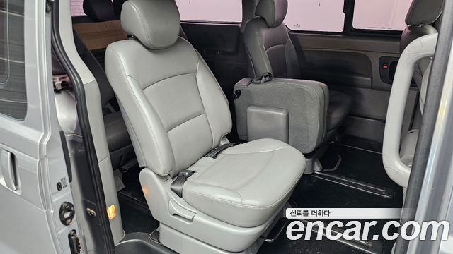 Hyundai Grand Starex Wagon 12-Seater Smart 2019 — фото 11