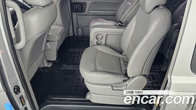 Hyundai Grand Starex Wagon 12-Seater Smart 2019 — фото 12