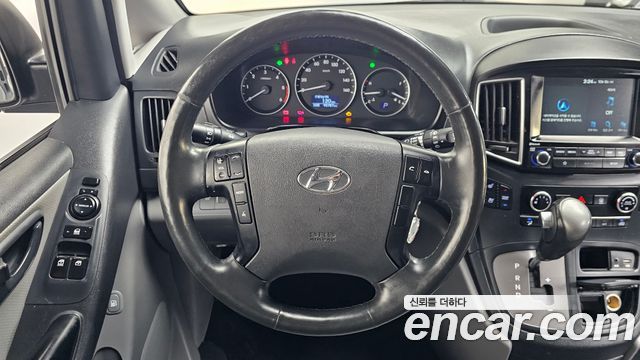 Hyundai Grand Starex Wagon 12-Seater Smart 2019 — фото 13