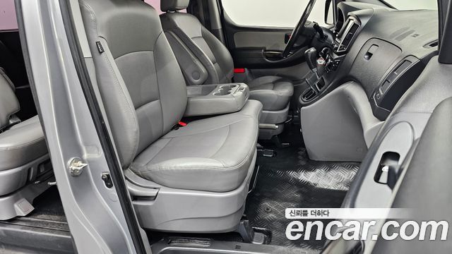 Hyundai Grand Starex Wagon 12-Seater Smart 2019 — фото 26