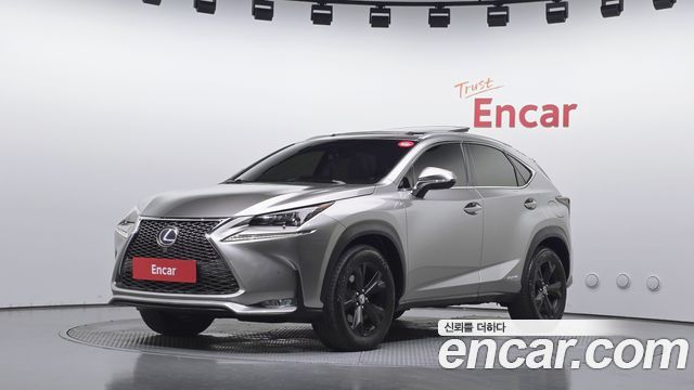 Lexus NX300h Executive