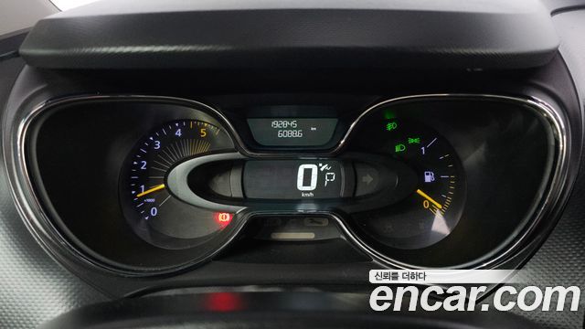 Renault Korea QM3 RE 2015 — фото 8