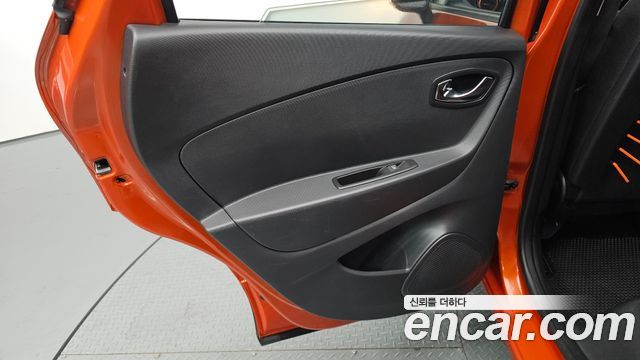 Renault Korea QM3 RE 2015 — фото 25