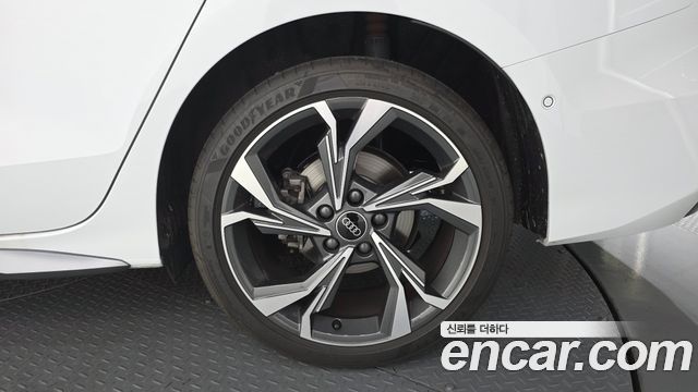 Audi A3 (8Y) 40 TFSI Premium 2026 — фото 21