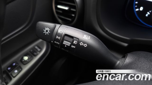 Hyundai Kona Diesel 1.6 2WD Premium 2018 — фото 27