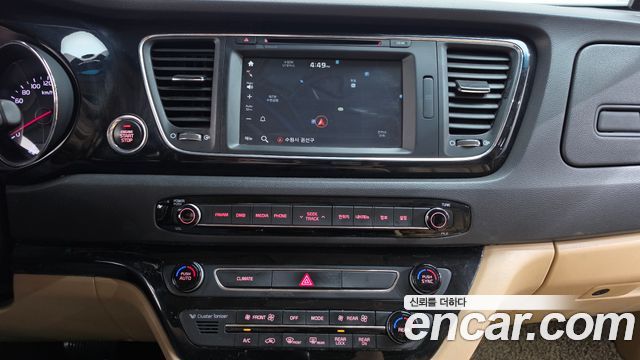 Kia Carnival 9-seater Hi-Limousine Noblesse 2017 — фото 12