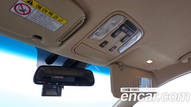 Kia Carnival 9-seater Hi-Limousine Noblesse 2017 — фото 18