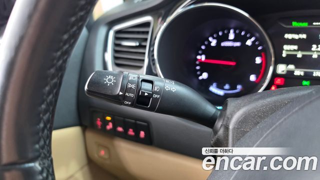 Kia Carnival 9-seater Hi-Limousine Noblesse 2017 — фото 29