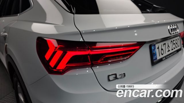 Audi Q3 (F3) 35 TDI Sportback 2020 — фото 23