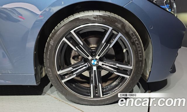 BMW 4 Series (G22) 420i M Sport Convertible 2022 — фото 21