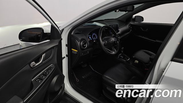 Hyundai Kona 1.6 Turbo 2WD Modern Art 2018 — фото 11