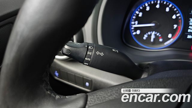 Hyundai Kona 1.6 Turbo 2WD Modern Art 2018 — фото 18