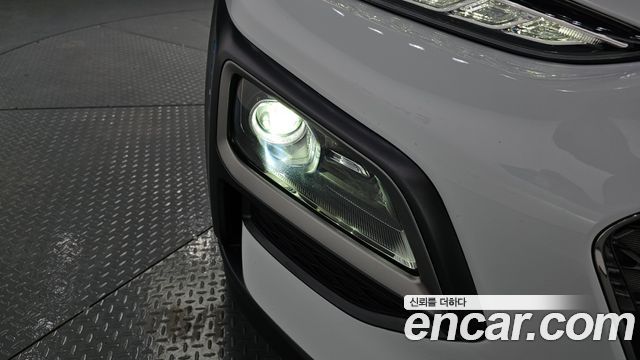 Hyundai Kona 1.6 Turbo 2WD Modern Art 2018 — фото 22