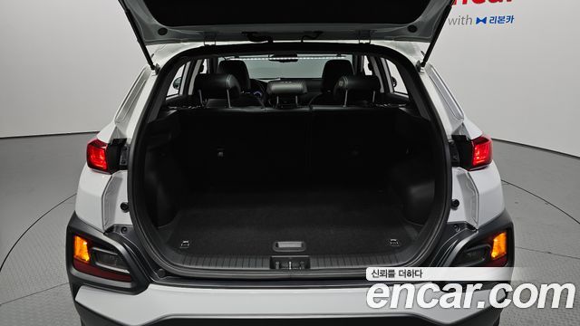 Hyundai Kona 1.6 Turbo 2WD Modern Art 2018 — фото 30