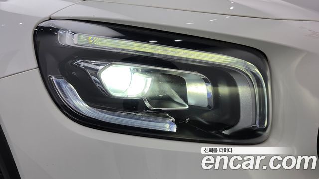 Mercedes-Benz GLB-Class (X247) AMG GLB35 4MATIC 2021 — фото 22
