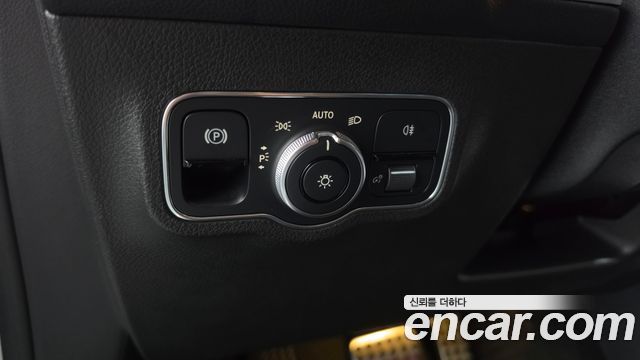 Mercedes-Benz GLB-Class (X247) AMG GLB35 4MATIC 2021 — фото 28