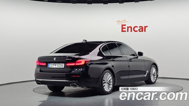BMW 5 Series (G30) 520i Luxury 2021 — фото 2