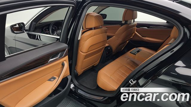 BMW 5 Series (G30) 520i Luxury 2021 — фото 16