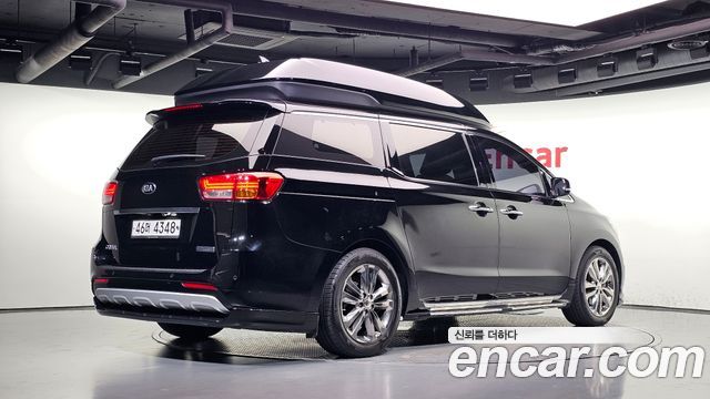 Kia Carnival 9-seater Hi-Limousine Prestige High roof 2018 — фото 2
