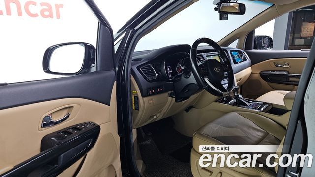 Kia Carnival 9-seater Hi-Limousine Prestige High roof 2018 — фото 10