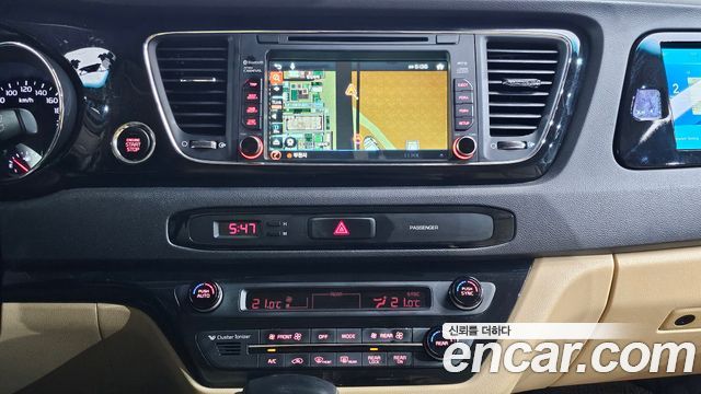 Kia Carnival 9-seater Hi-Limousine Prestige High roof 2018 — фото 15
