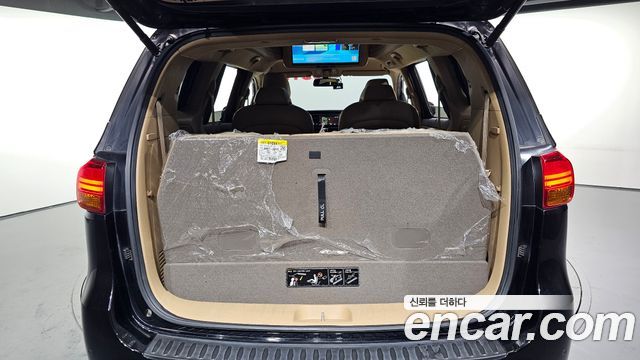 Kia Carnival 9-seater Hi-Limousine Prestige High roof 2018 — фото 20