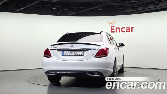 Mercedes-Benz C-Class (W205) C220 d Avantgarde 2018 — фото 4