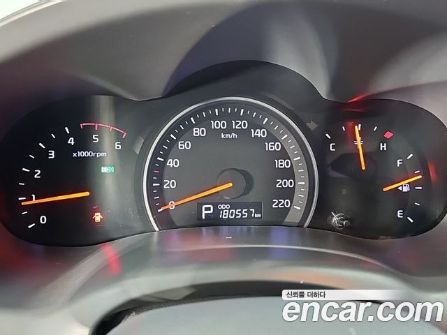 Kia Carnival R Grand Carnival GLX Premium 2013 — фото 7